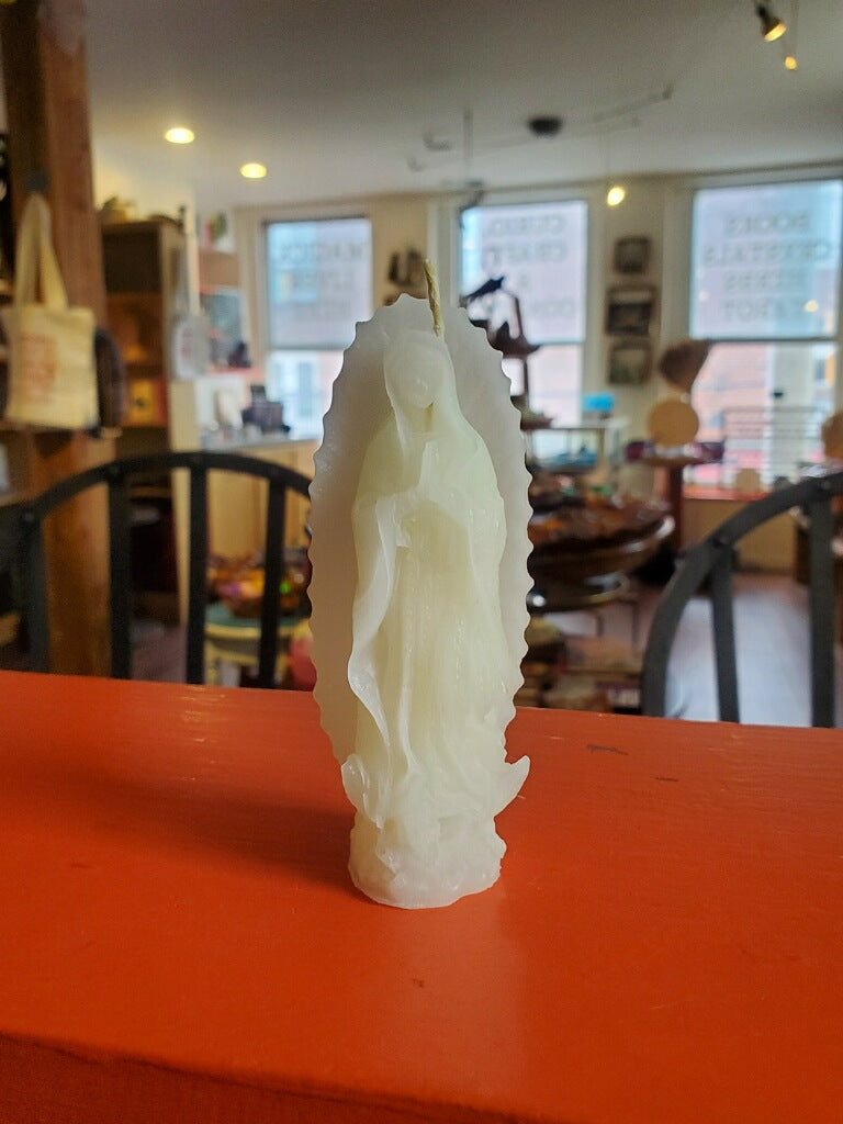 Curio Crafted Candles