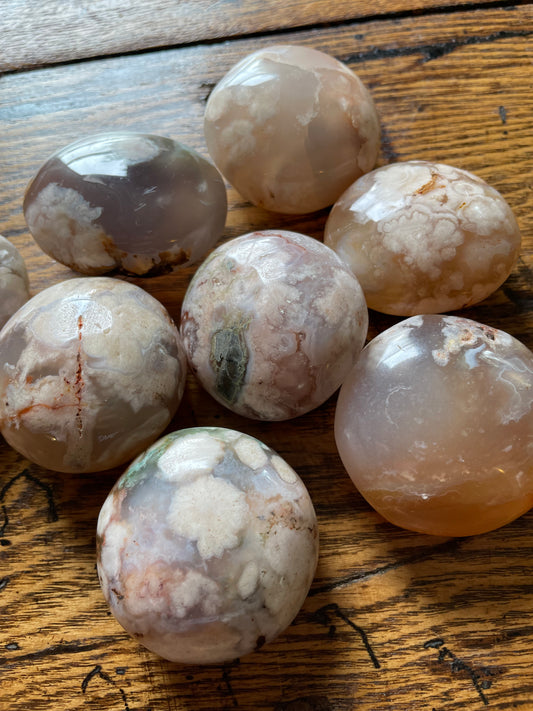 Flower Agate Palm Stone